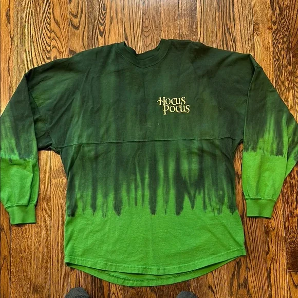 Disney Hocus Pocus Green Sweatshirt - Picture 2 of 3